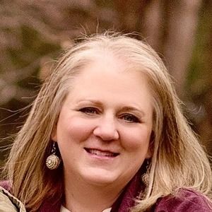 Meet your Posher, Stacey smith